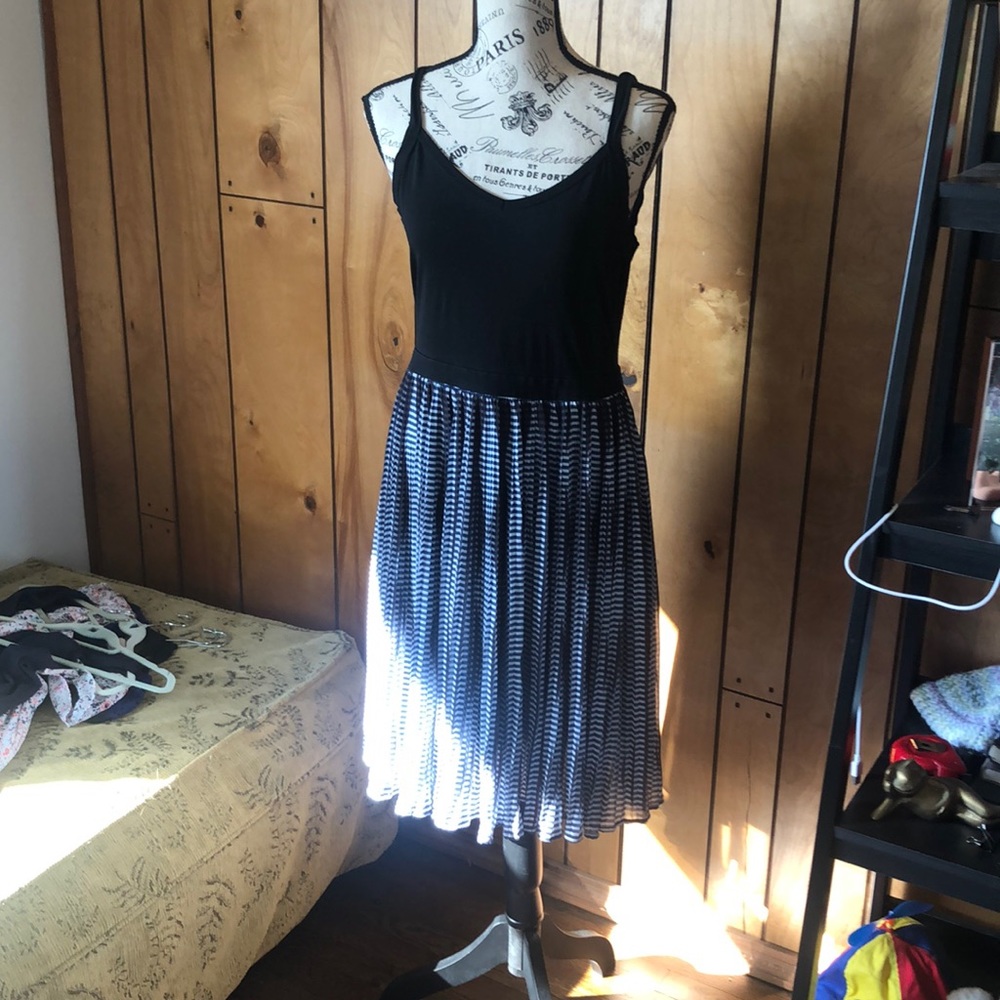 Ava dress